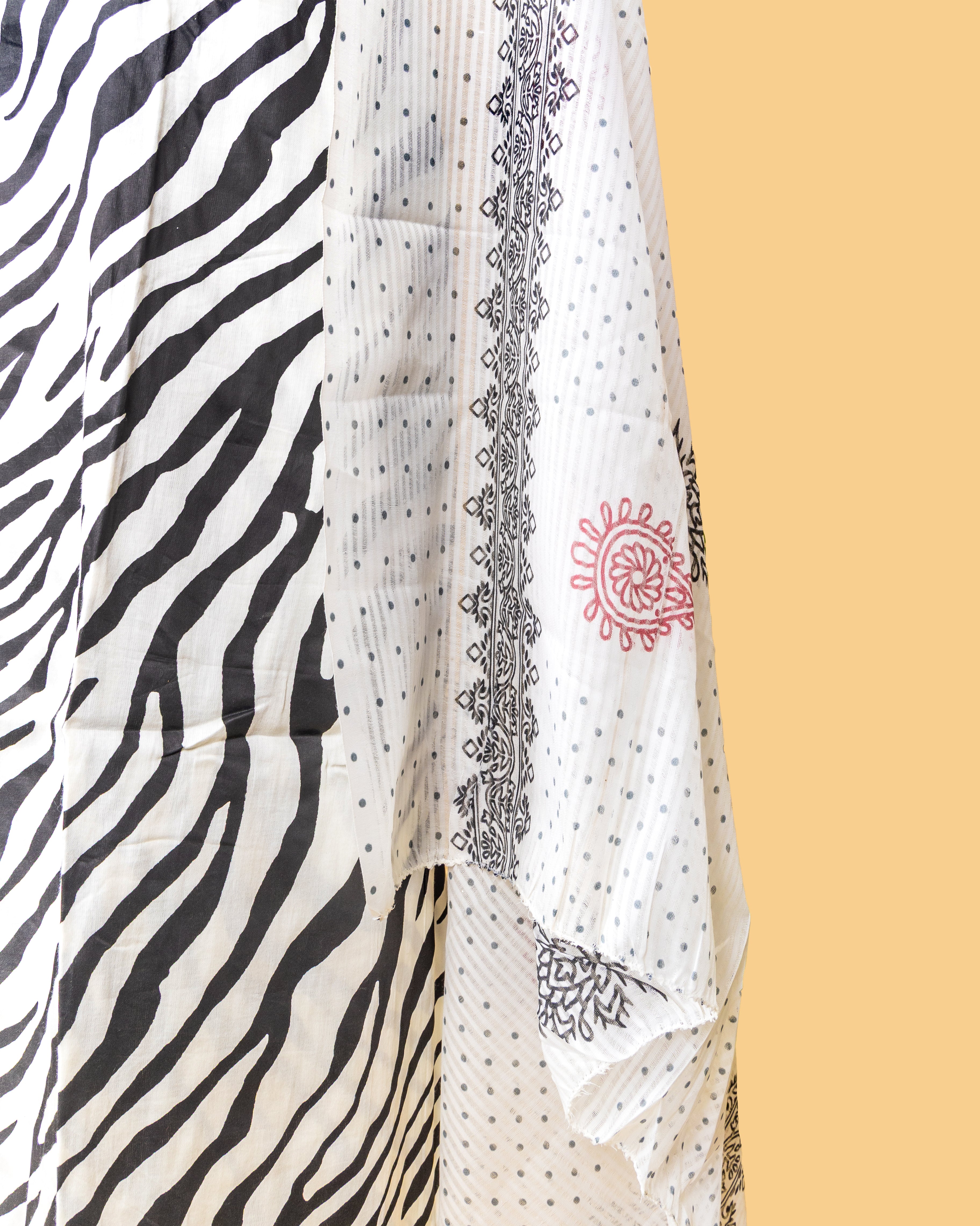 Zebra Bloom Border Suit Set