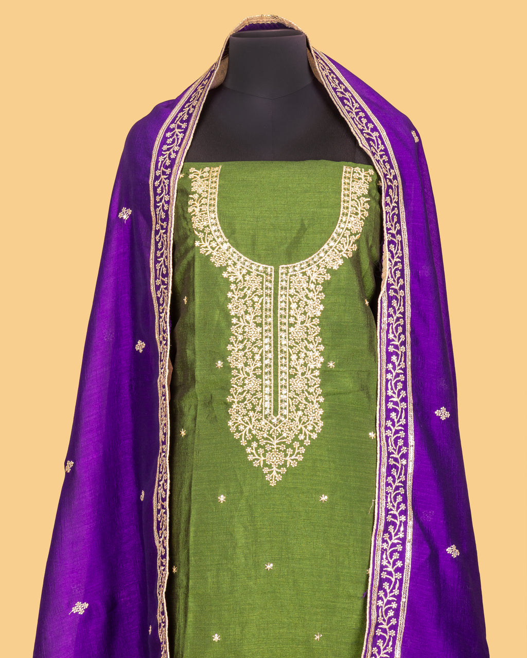 Noor-e-Mehendi Dress Material