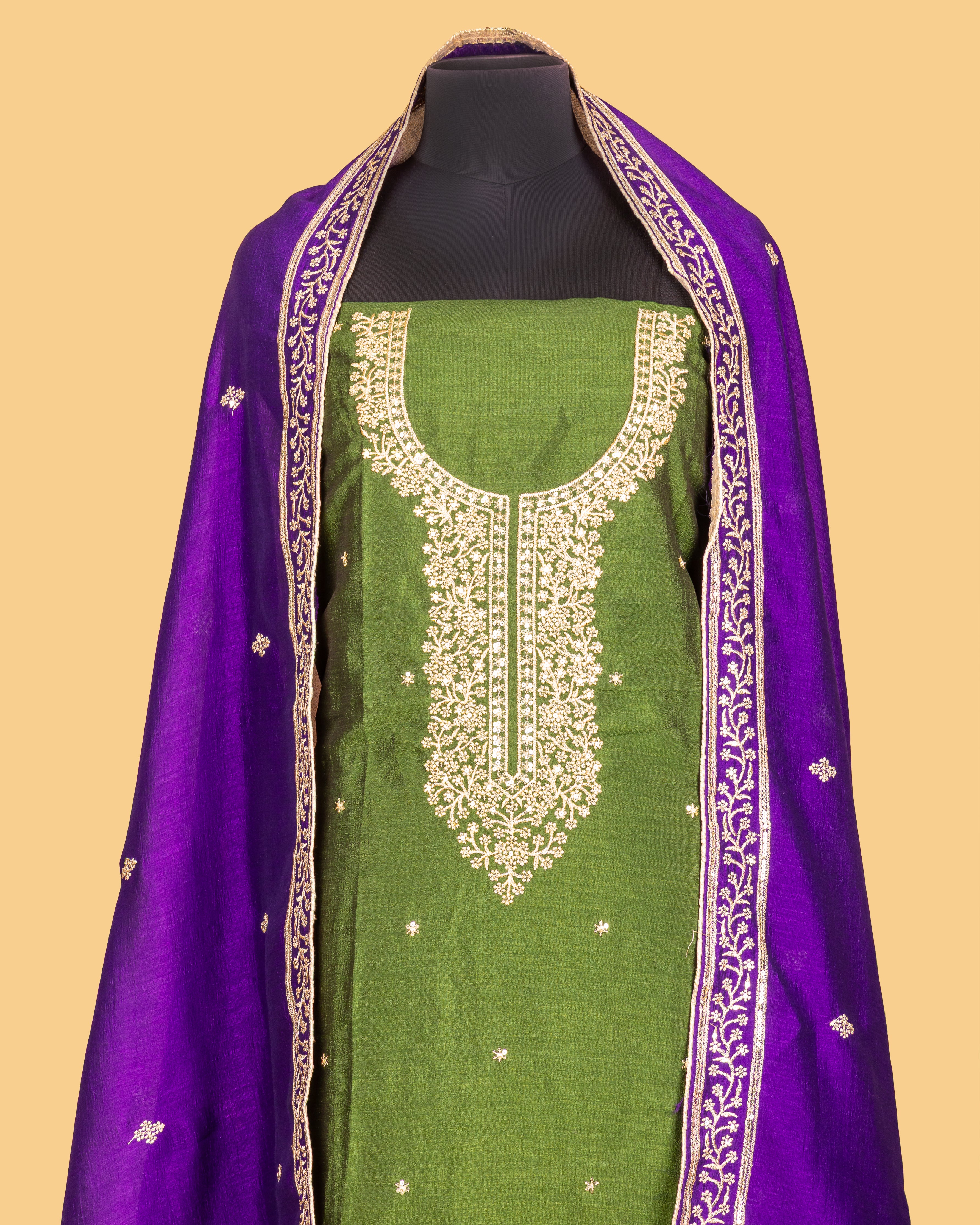 Noor-e-Mehendi Dress Material