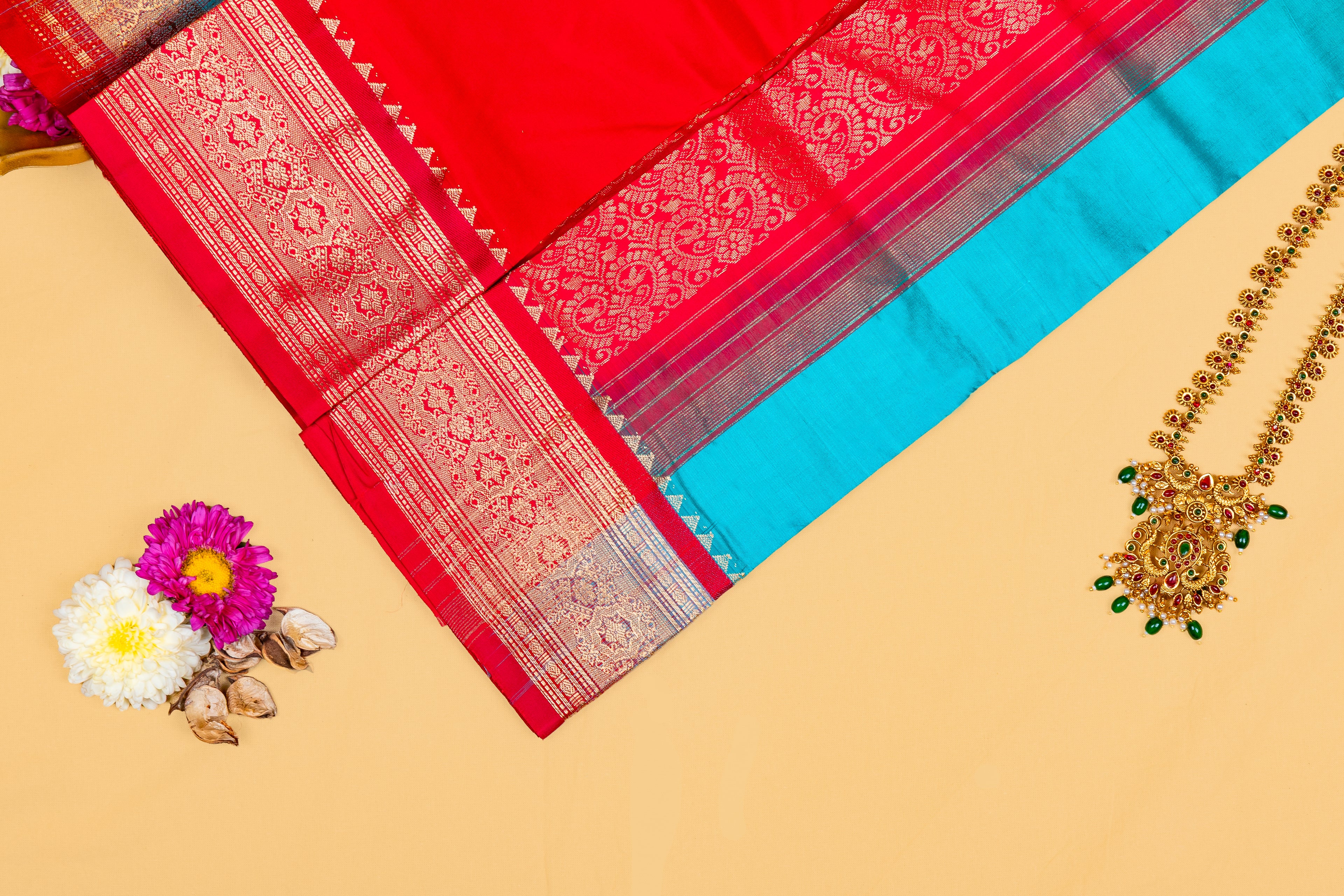 Suvarna Kanchi Border Kanjivaram Saree