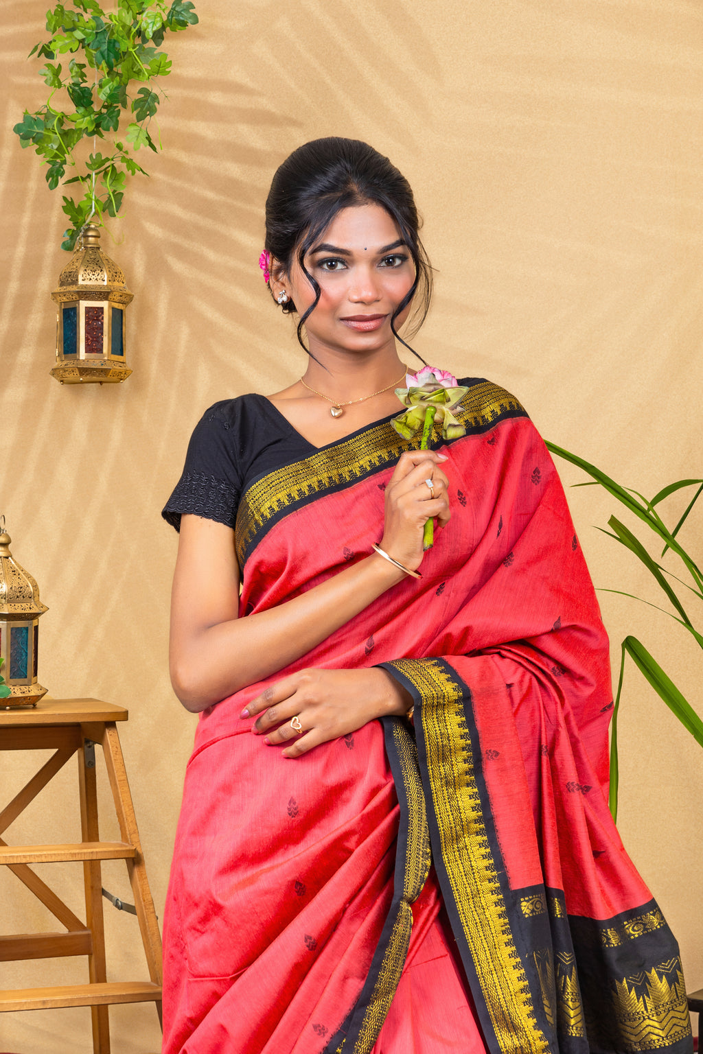 Crimson Onyx Classic—Gadwal Silk